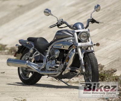 UM V2C-650S 2009