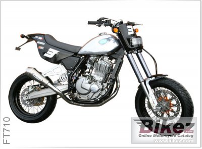 CCM FT 710 2010