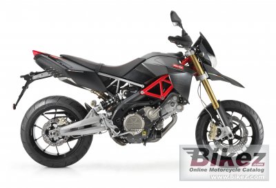 Aprilia Dorsoduro 750 Factory 2011