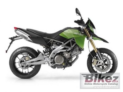 Aprilia Dorsoduro 750 2010