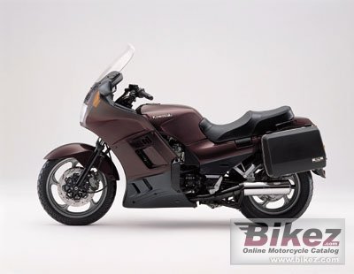 Kawasaki GTR 1000 2001